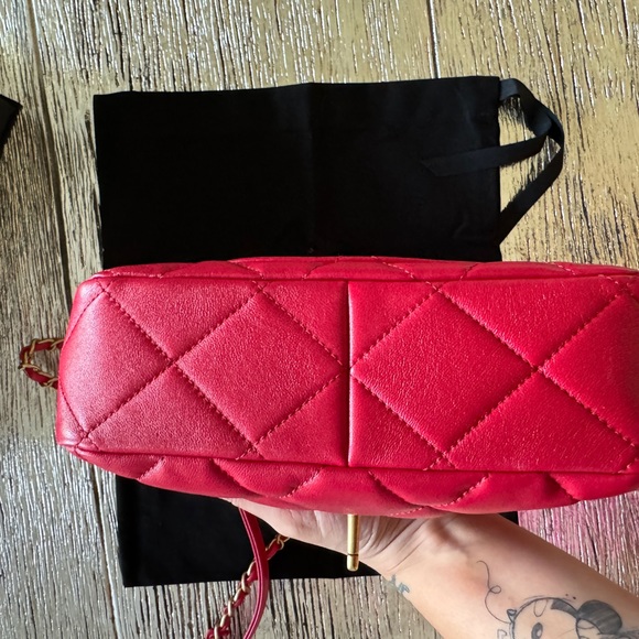 Chanel Small Flap Red Heart Clasp - Picture 6 of 9